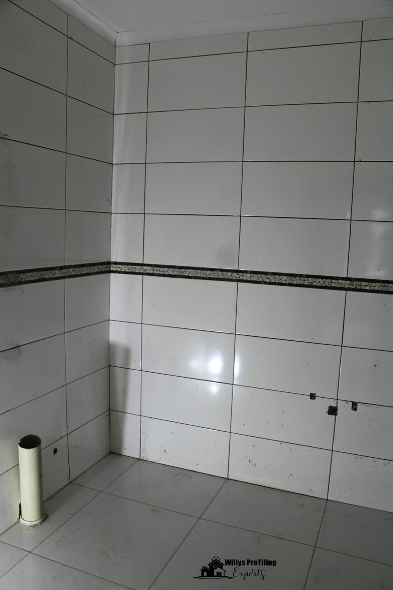 WillysProTiling's tweet photo. Super White Ceramic 600x300
Wall tiling, same house different bathroom design
 🔥🔥🔥🔥🔥 https://t.co/jhqE9KxZeq