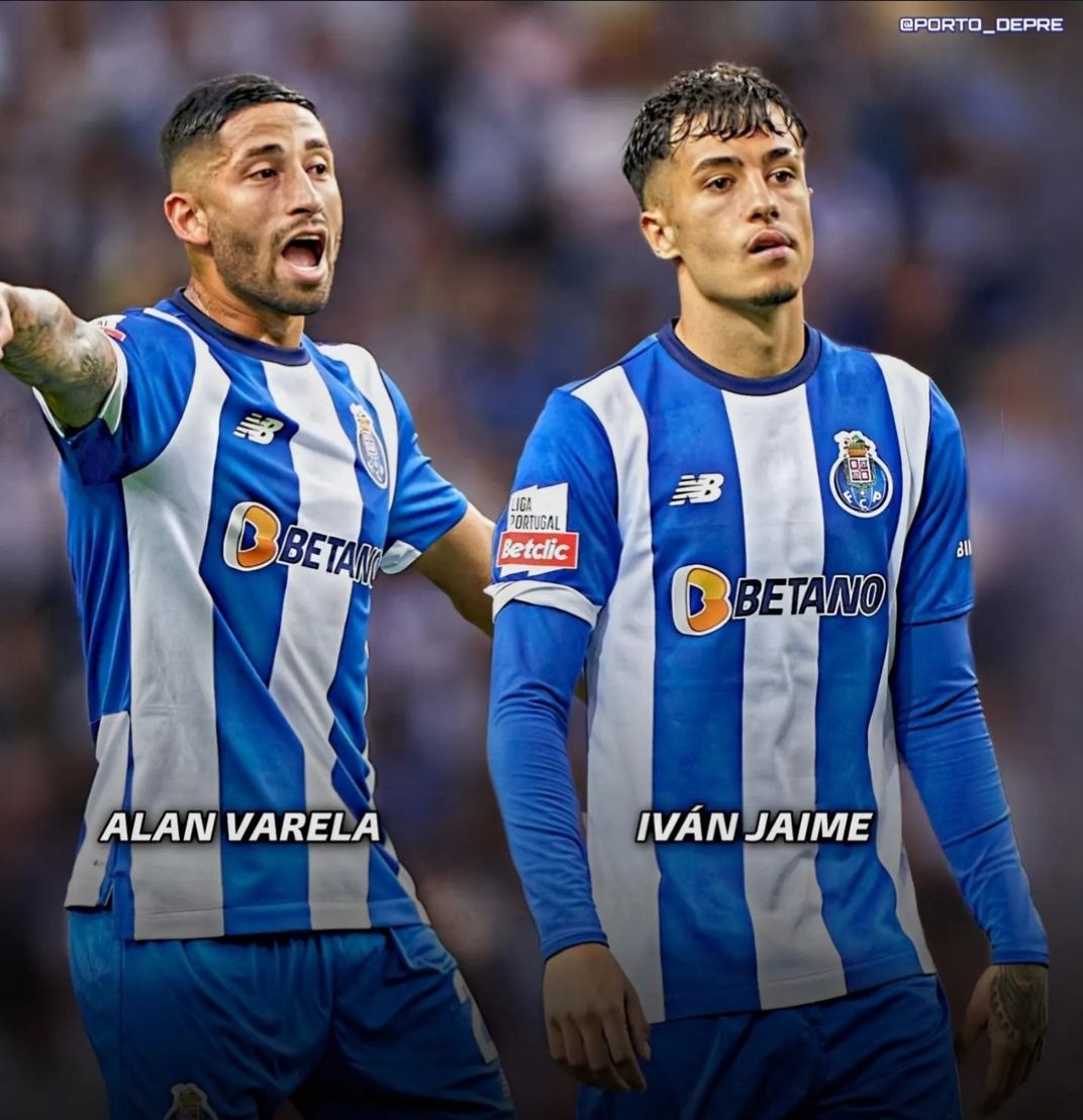 porto_depre's tweet photo. Estes 2 jogam muito.... Mudaram a forma do FC Porto jogar 💙 https://t.co/pvwwvys5yB