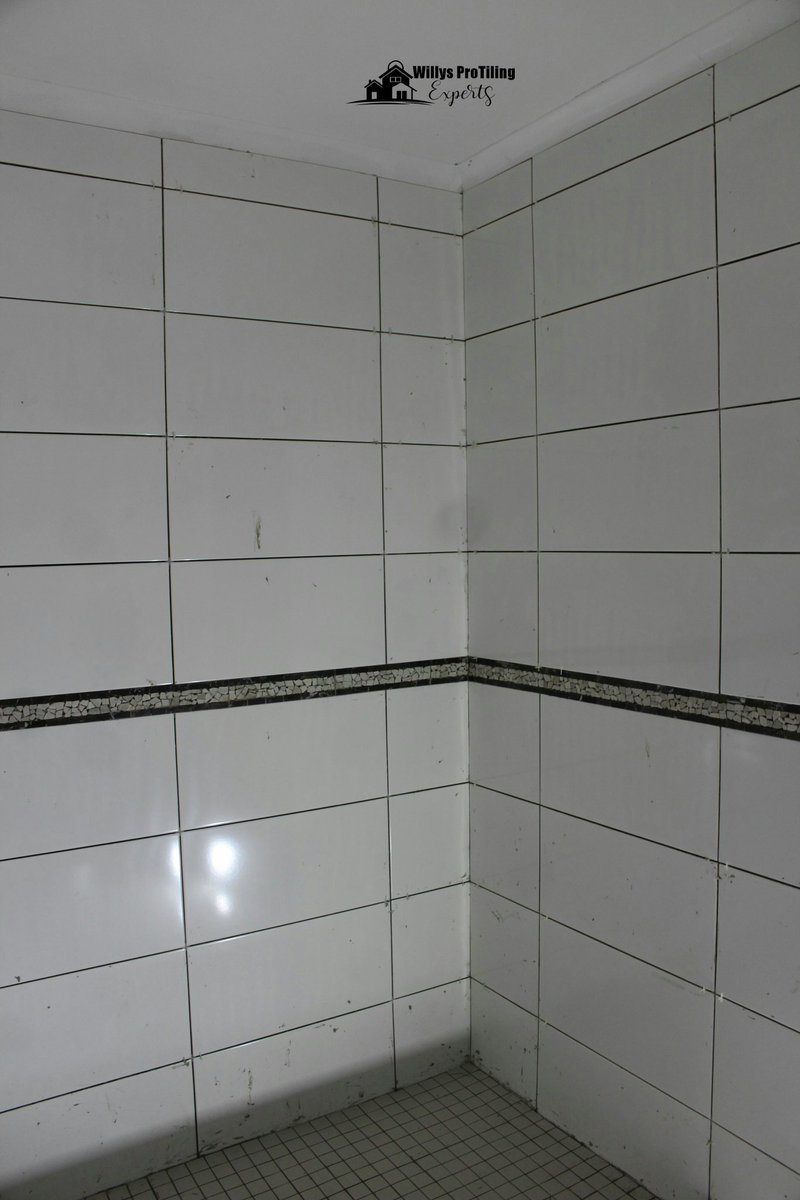 WillysProTiling's tweet photo. Super White Ceramic 600x300
Wall tiling, same house different bathroom design
 🔥🔥🔥🔥🔥 https://t.co/jhqE9KxZeq