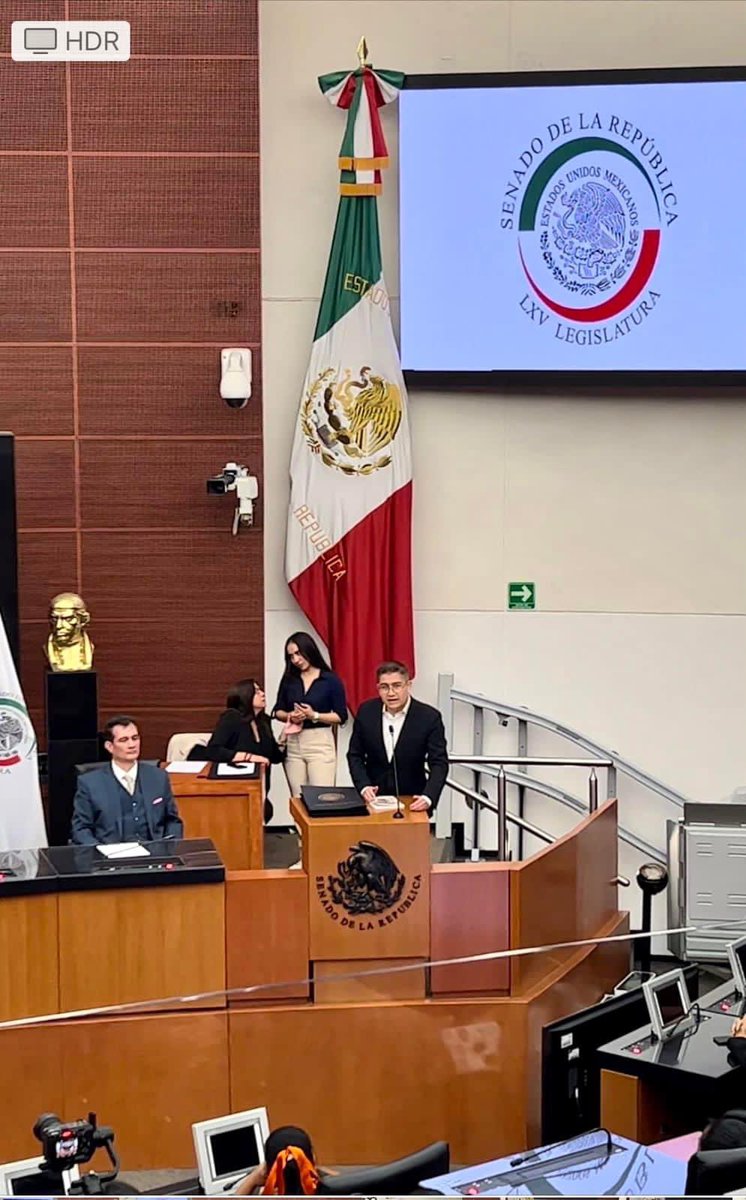 SocDefensoresRM's tweet photo. El 22/08/2023, se llevó a cabo la entrega del reconocimiento del @senadomexicano a esta A.C., por su labor de rescate, preservación y difusión del patrimonio cultural y de la memoria histórica. Ello, nos compromete a seguir trabajando arduamente ¡por la grandeza de México!🇲🇽 https://t.co/SYFeW9Lh5R