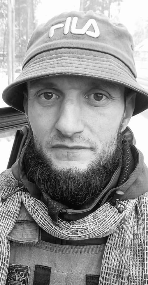 pogrebeckij's tweet photo. Сьогодні Львівщина прощається із захисником Федір Дворнік.
Мешканець с.Скварява Золочівського району. У захисника залишилися дружина, син та донька.
Вічна пам‘ять захиснику! https://t.co/vCt3eRDVPY