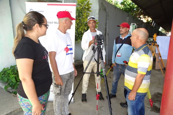 Desarrollado  TALLER DE TOPOGRAFÍA PARA LA CONSTRUCCIÓN. Dirigido por Dayamary  Ricardo Tejas, Presidenta de la Comisión Provincial de Topografía del  Frente de Proyectos y trabajadora de la organización.