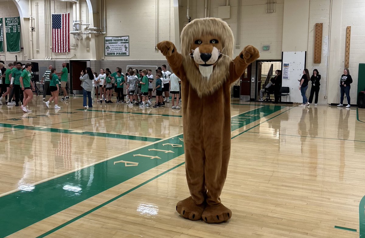 Angela Hoffman tweet media