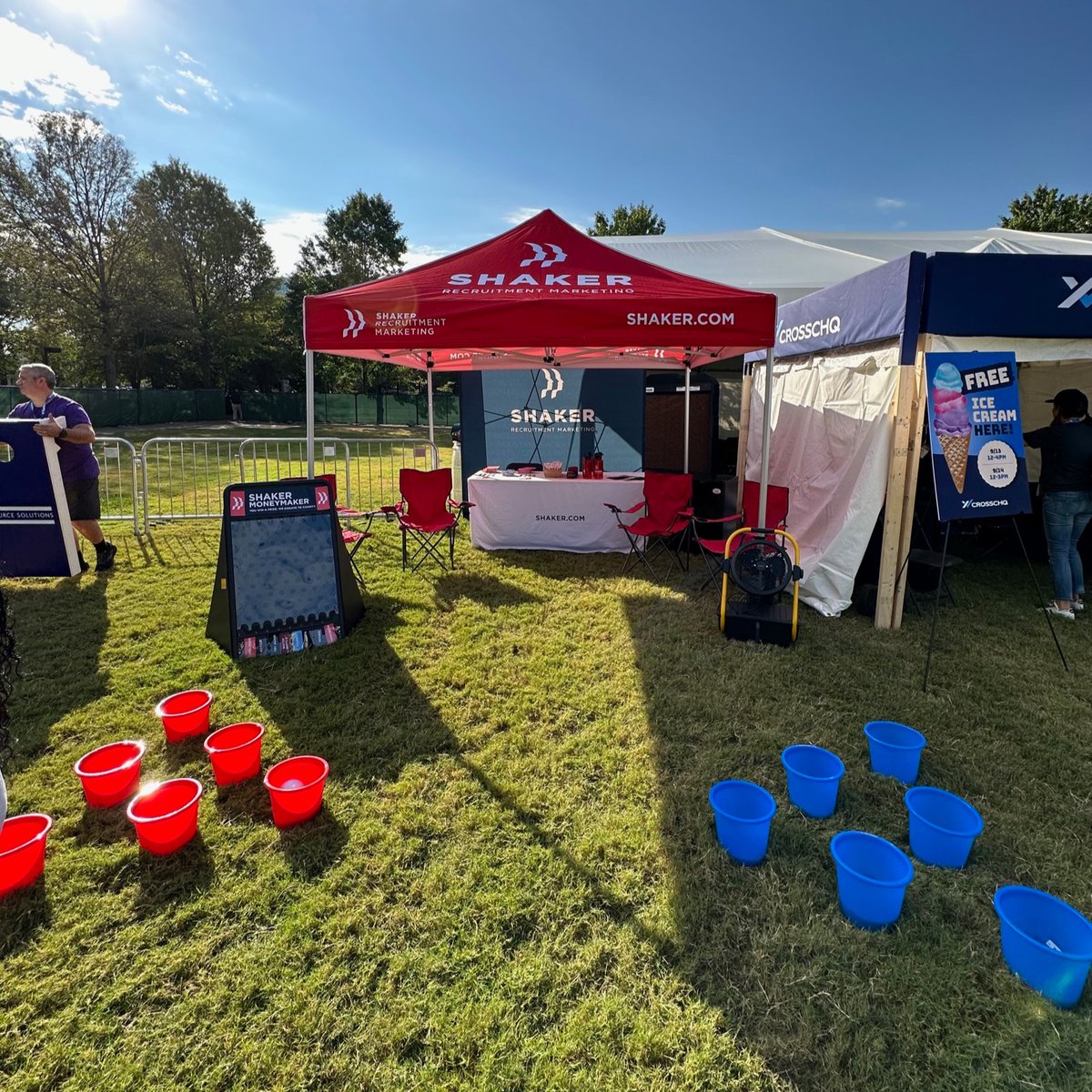 Shaker_Ad's tweet image. We&apos;ve had the best time getting ✨REC&apos;d✨ with the TA community at #RecFestUSA. What was your favorite part? Comment below! ⬇️ #ShakerRM #RecFest2023 #TalentAcquisition #RecruitmentMarketing