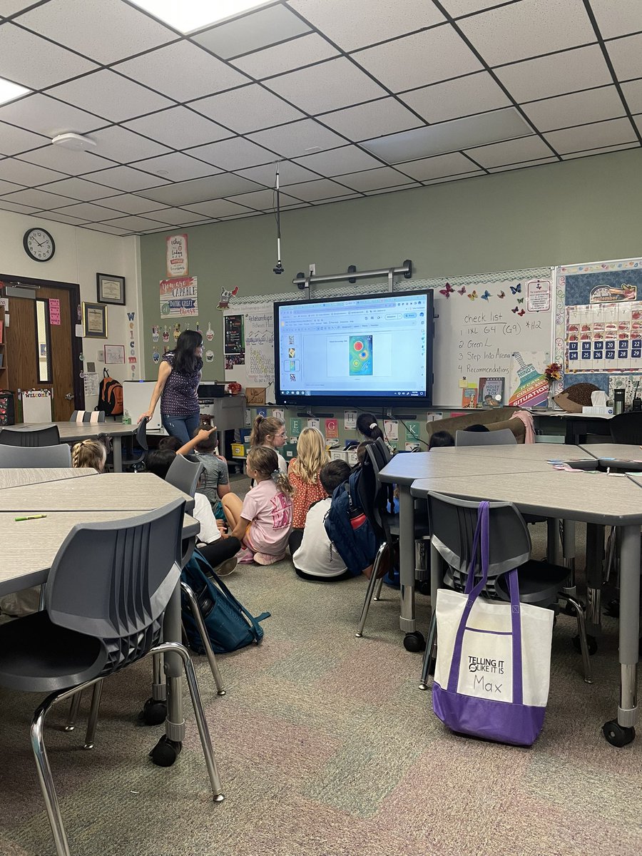 Thank you Mrs. Kaufmann for inviting me into your class while you teach arts integration in Math! <a href="/BESTexans/">BESTexans</a>