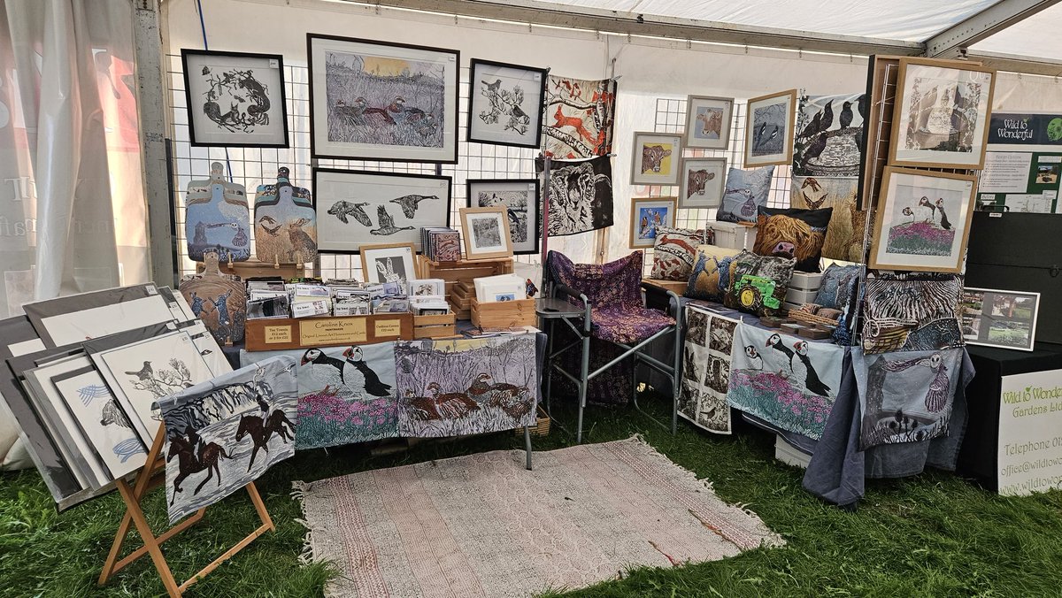 I am all set up at @newburyshow in the Eden Craft tent on aisle C.
Great to see this show back with us! I hope it's a fabulous  weekend  as lots has gone in to organising  it all #newburyshow