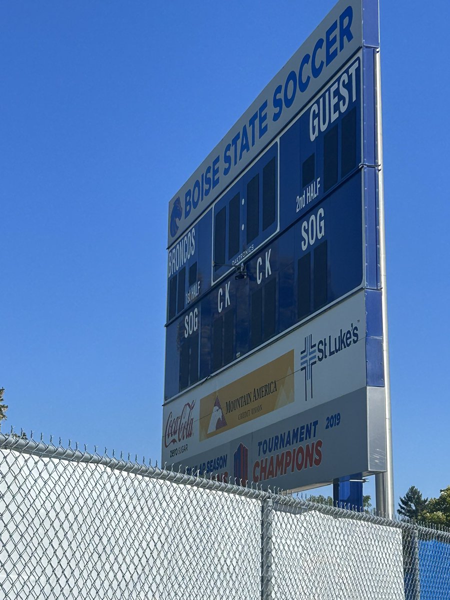 Nice day in boise! Excited for the <a href="/BroncoSportsSOC/">Boise State Soccer</a>  camp tomorrow! #gobroncos