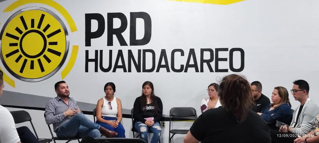 HelderValencia's tweet photo. Estoy convencido que faltan muchos perfiles por sumarse a este proyecto, pero se que en el caminar de los días, dando a conocer la ideología y proyecto que estaremos defendiendo, se integrarán hombres y mujeres que comparten los mismos intereses en favor de Michoacán. https://t.co/alhAvS2HMH