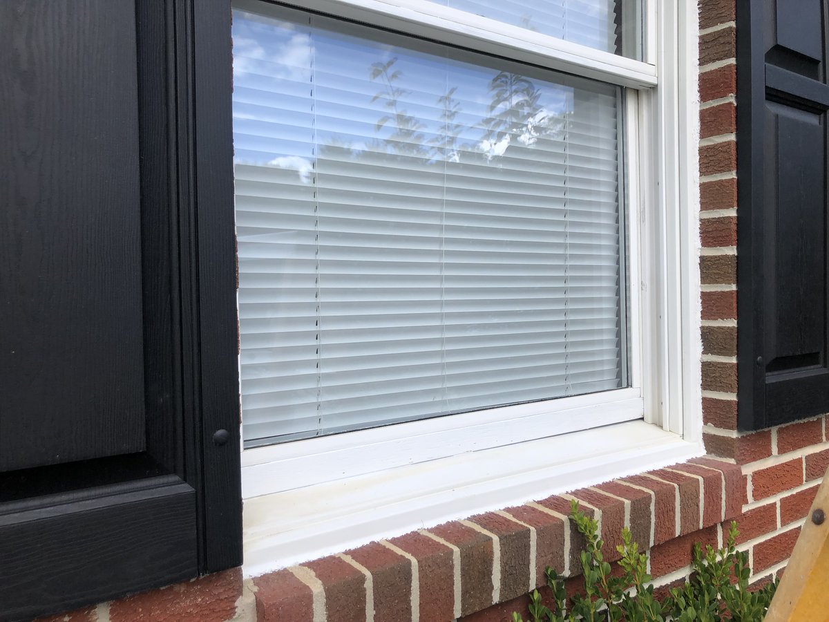 WincHandyman's tweet photo. Touching up the exterior trim of your home is a great start to your fall maintenance list! Give us a call 540-550-2856!
#winchesterva #handyman #Aplus #painting #homeimprovement https://t.co/7EEQY9UNTB