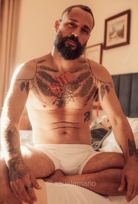 bora se olhar assim?! 😈😍 https://t.co/pK0hYBR6qu