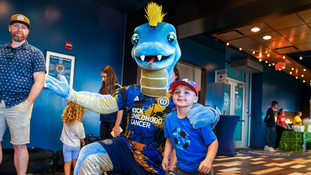 Our #Fearless43 and their families enjoyed a Superhero themed night filled with games &amp; activities!

Each family was also gifted a $500 grant to enroll their child in a therapy of their choice from the <a href="/kfordfoundation/">The Kellan Ford Foundation</a>🎗️

📝 philaunion.co/kccf43e23

#DOOP | #KickChildhoodCancer