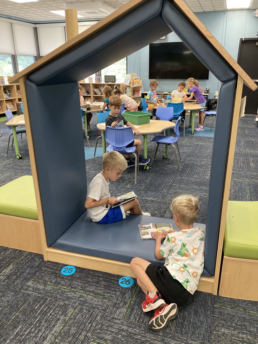 Hubbard Library Media Center tweet media