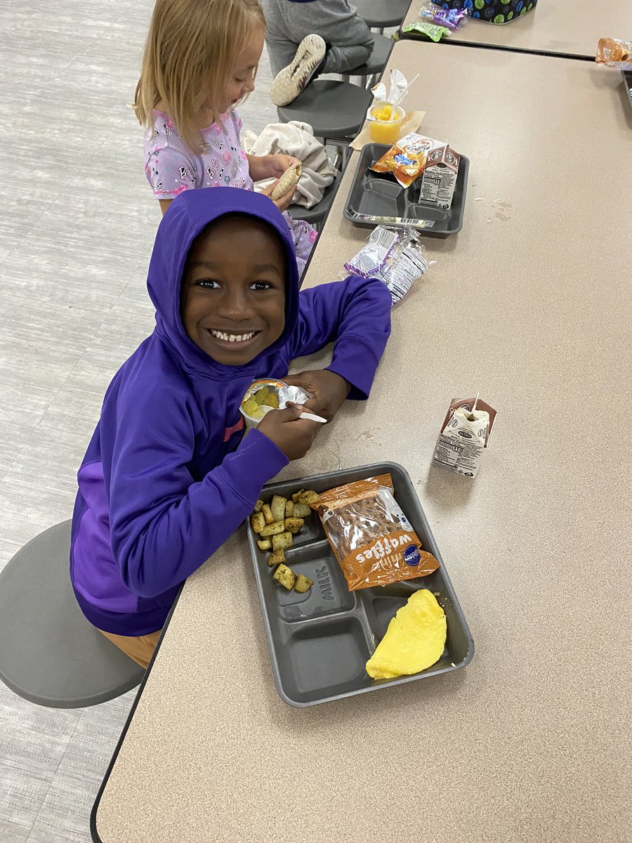 Lots of writing, all kinds of math, a little gaga ball, and to top it off…breakfast for lunch on Friday…yum!😊 Not a bad week at PV! 

#WeInspireEach #letsgopv @EPEaglesPV @EPS272