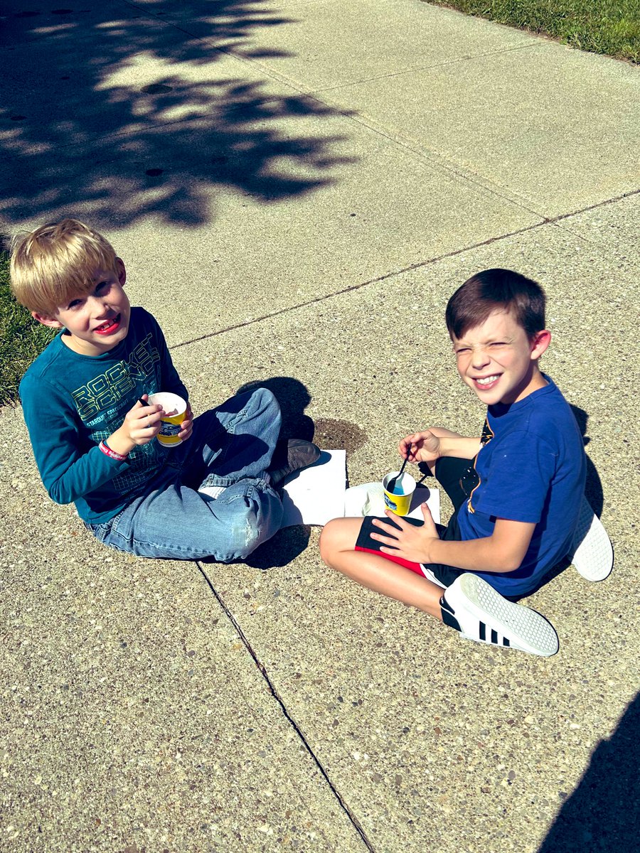 Mrs. Rybak tweet media