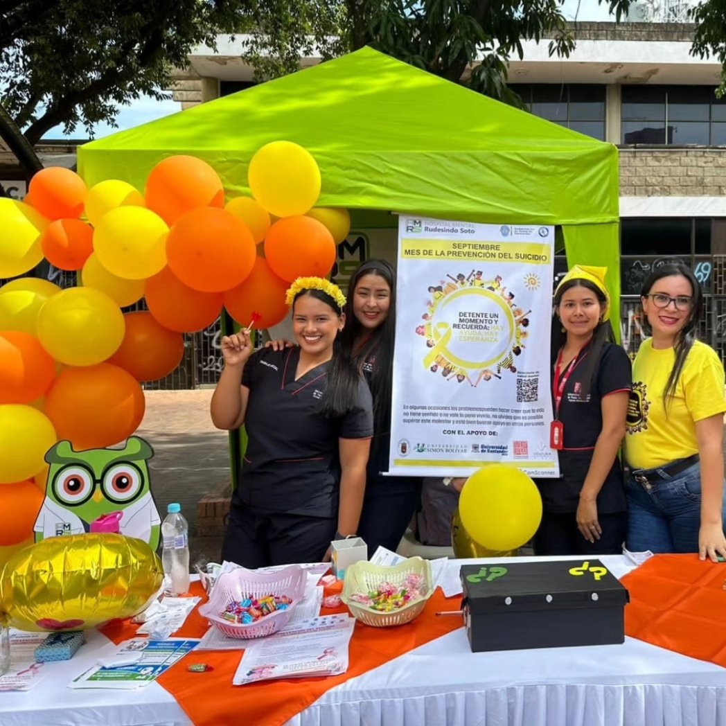 CucutaEse's tweet photo. Con una excelente participación y respuesta por parte de los transeúntes y visitantes del Centro Comercial Ventura Plaza, se desarrolló la jornada de Conmemoración del Día Internacional de Lucha contra el Suicidio #saludmental
#HMRS https://t.co/QFJiXsvdHG