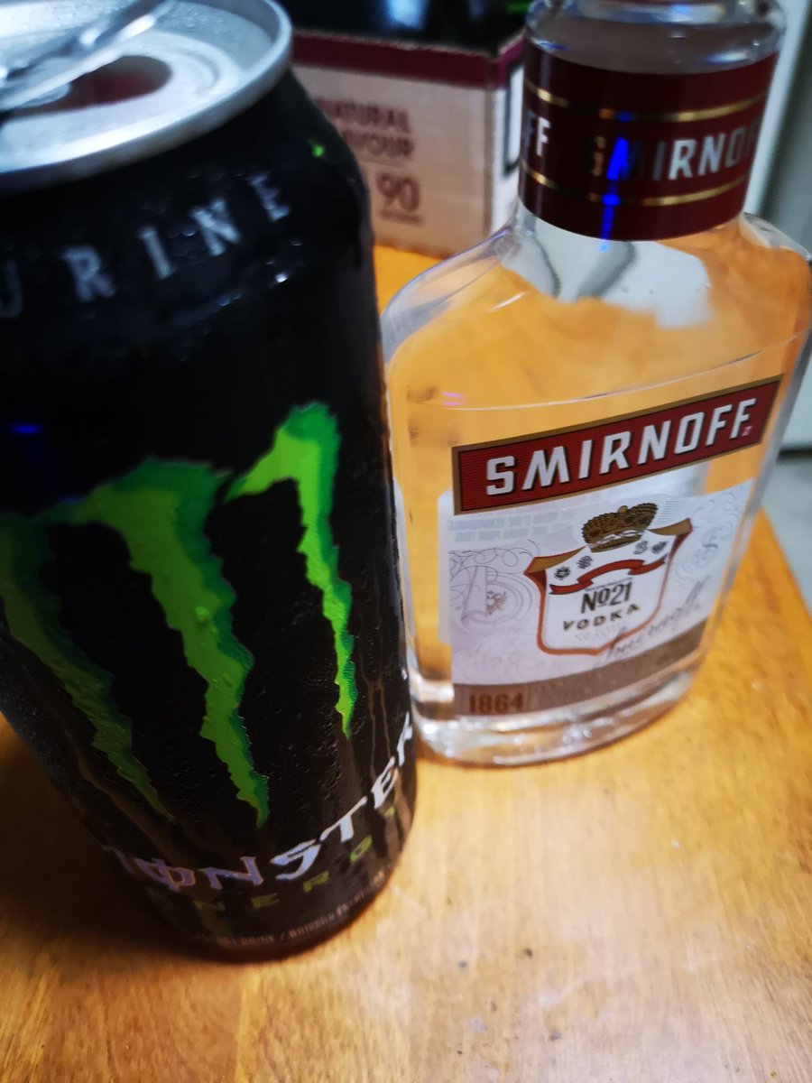 WalmartPing's tweet photo. Not long home from work time for a stream baby! https://t.co/GpfpFoIO5z https://t.co/KtEiU0Rd8L