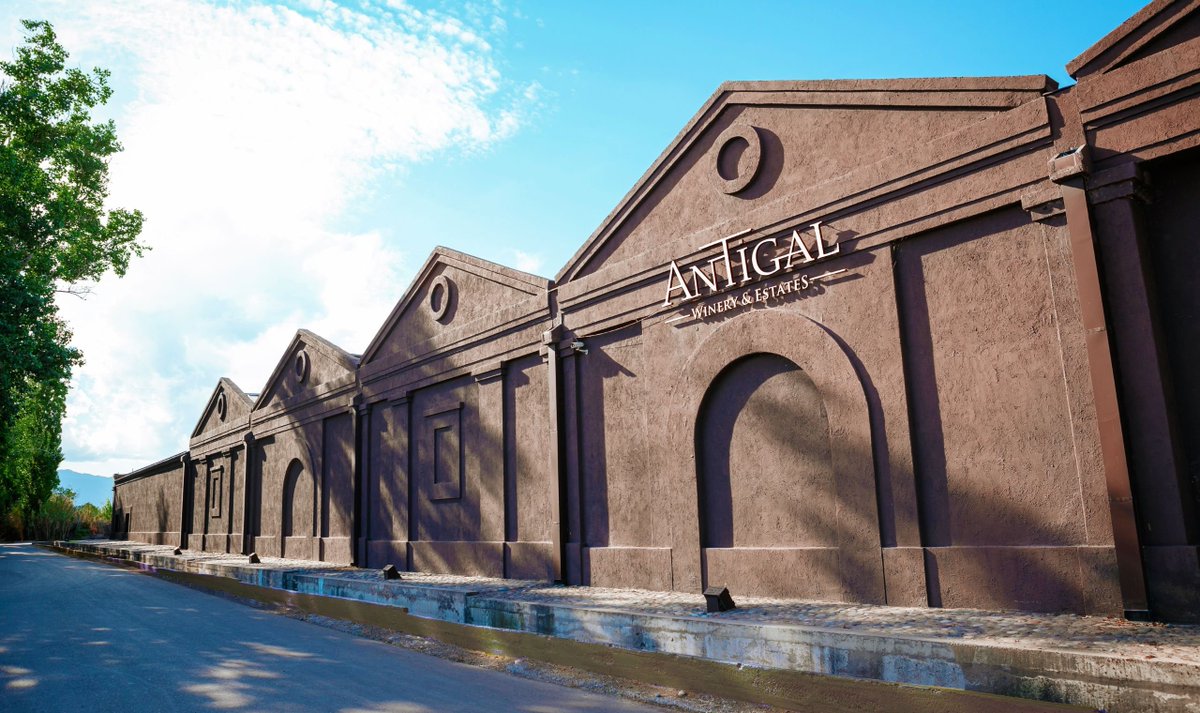 bormidayanzon's tweet photo. Antigal Winery nuevamente nominada como “Bodega del Nuevo Mundo” por Wine Enthusiast
via @papmendozaok 
https://t.co/1pn2ttG9gl https://t.co/LWnyxtygnt