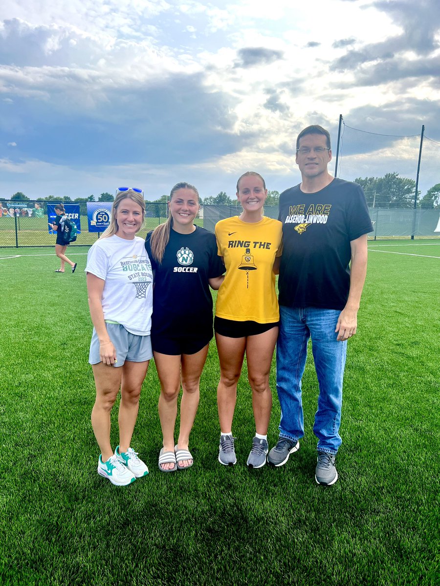 One of my favorite parts of coaching is following our athletes after they graduate and watching them succeed! Today @CoachjTat and I ventured to NWMS to watch 2 former players battle it out. Proud of both of them and so blessed to be a part of their lives 💚💛