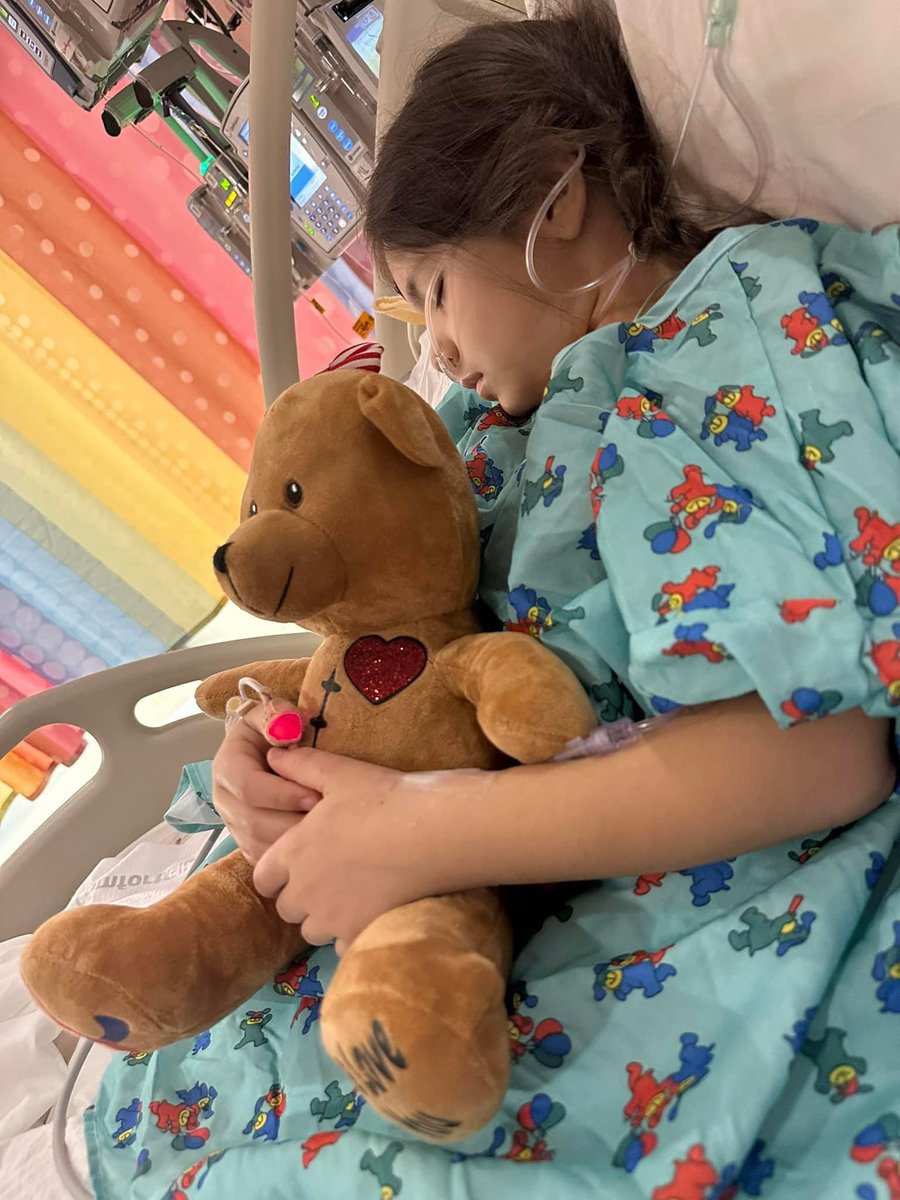 Pamelad874's tweet photo. @maggiemayrimnac Prayers. My niece is 6 and had one yesterday. https://t.co/CQZLi88wMS