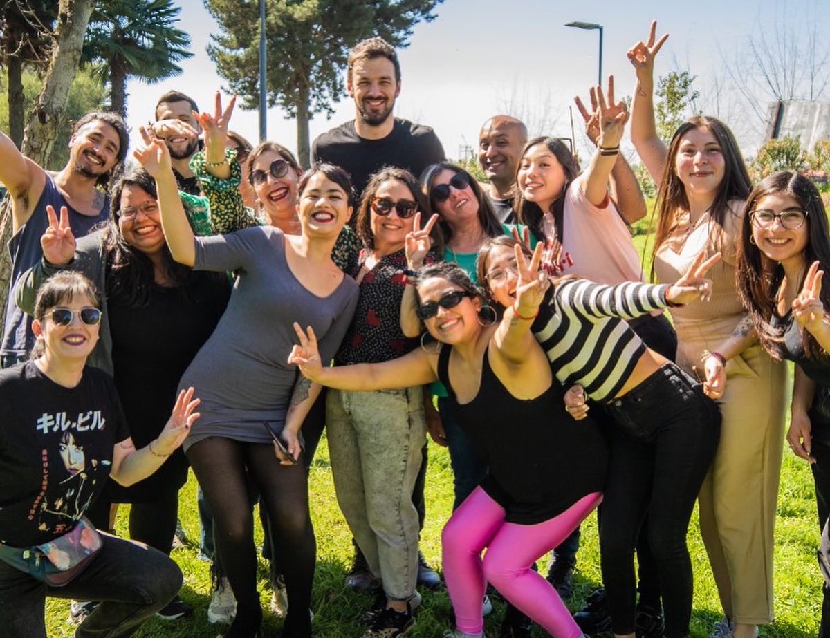 TomasVodanovic's tweet photo. Que importante es darse espacios también para poder celebrar este 18 como familia municipal, en medio de un año muy intenso. Gracias a los más de 2.000 funcionarios que hoy participaron de una bonita tarde en el Parque Municipal. Es un orgullo para mi trabajar con ustedes 💚 https://t.co/0gEXmcd0lz