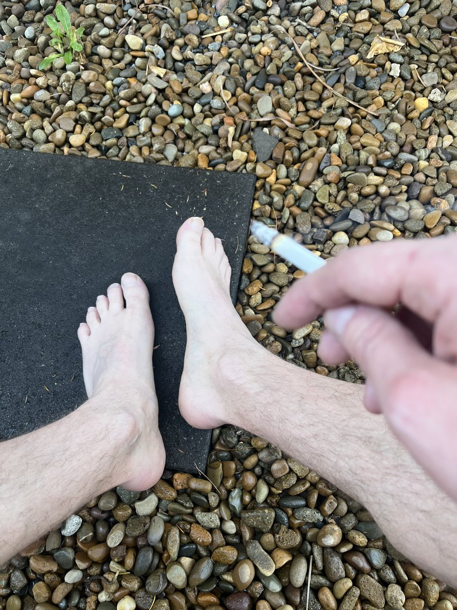 IrishMaster1's tweet photo. Stay cool and stay hydrated in Sydney this week, Subs… but no slacking off 😜 

#cashslave #findom #cryptofindom

@MASTER_UPDATES @rt4dom @rtfindom @PigRipe @Rtfinddom @RTslavenext @RT4Masters https://t.co/2c8zVpKcL2