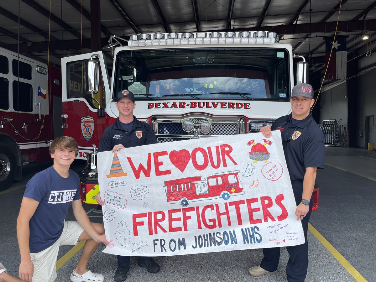 CTJNHS's tweet photo. Thank you NHS members for showing our local firefighters some love and gratitude for all they do for our community! 🚒🤍
@CTJohnsonHigh 
@NEISD 
#theNEISDway https://t.co/H9fisOzIDN