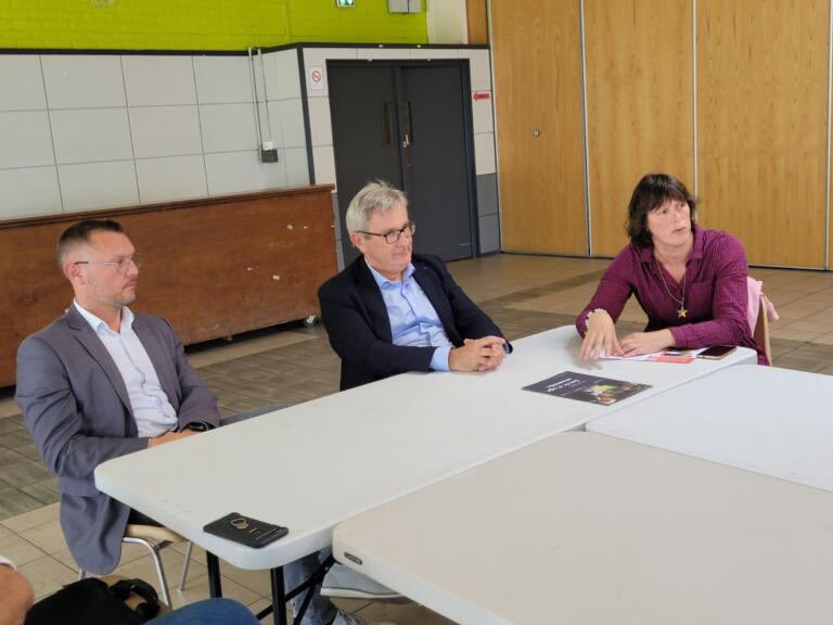 BertrandRingot's tweet photo. Très heureux de passer un moment d’échanges et d’amitié de longue date à @SaintPolsurMer avec les collègues de la municipalité réunis autour de son #Maire Christophe #Claeys. Merci de son accueil . https://t.co/VitGPa1zIt