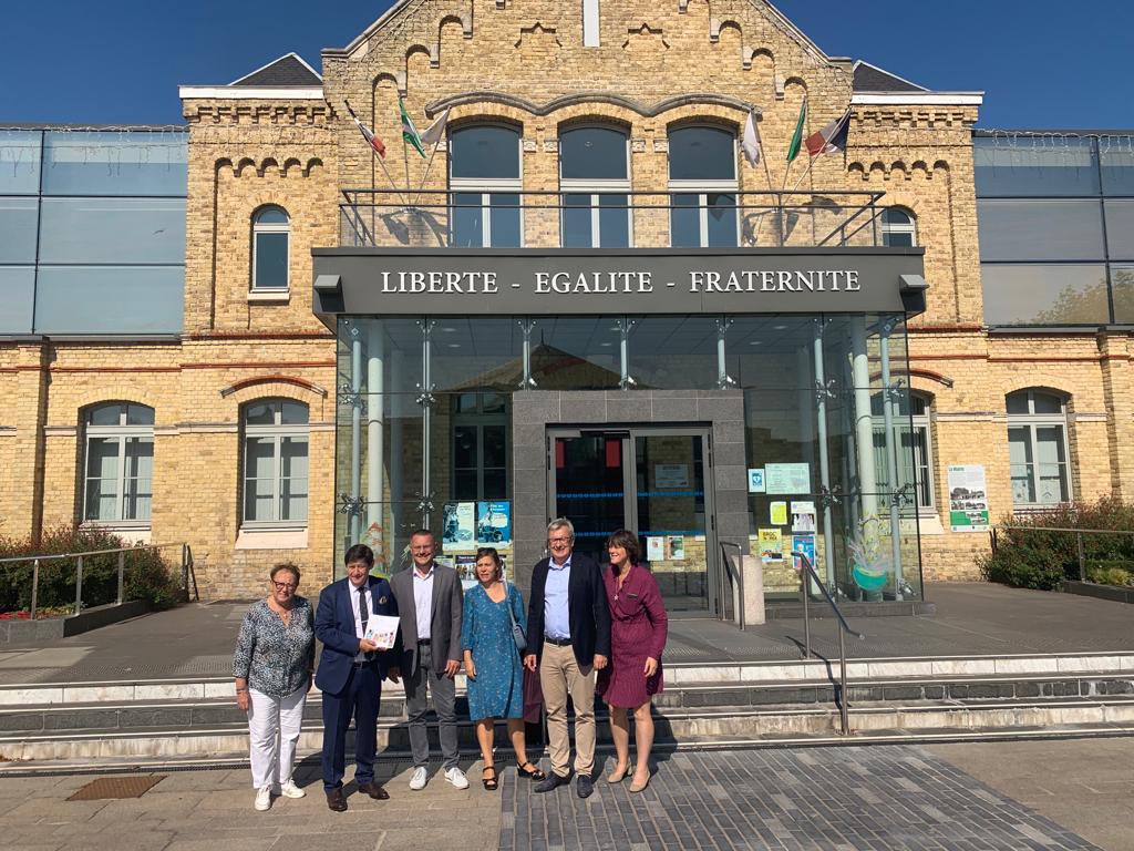 BertrandRingot's tweet photo. Très heureux de passer un moment d’échanges et d’amitié de longue date à @SaintPolsurMer avec les collègues de la municipalité réunis autour de son #Maire Christophe #Claeys. Merci de son accueil . https://t.co/VitGPa1zIt