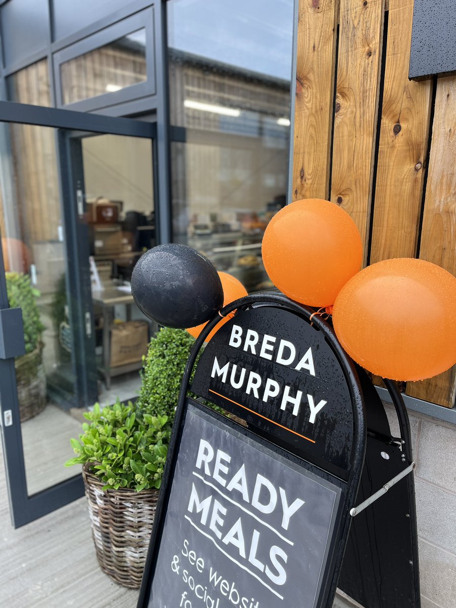 Breda_Murphy's tweet photo. π₯ Join us for an Artisan bread tasting event at our Pantry! πSample a medley of sourdough breads and find your favourites! π€©π This Sat 16th Sept 9am till 12 noon (open till 2pm) See you there! BB7 9YE #BreadTasting #FoodieEvent #DeliDelights #bredamurphy https://t.co/yJOM0s0RcE