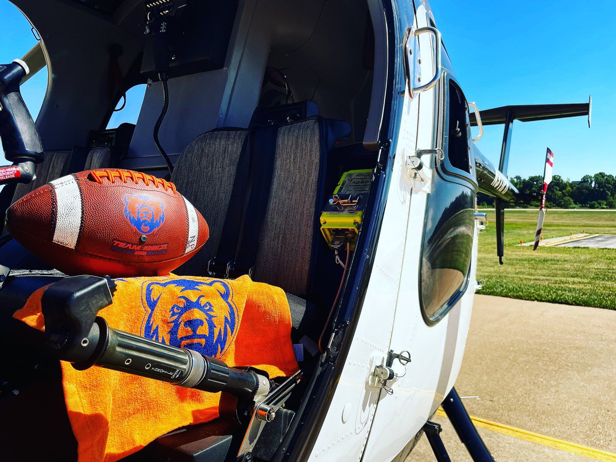 Coming in hot. 
T-minus 3 hours. 

#NPHS  #NP #WeOverMe #GameBall #Grizzlies #BeGreat #SpecialDelivery #Helicopter #BallDrop #MilitaryNight

@NPGrizzliesFB 
@NP_Grizzlies_AD 
@Dr_Shelmire 
@NPHSstudentsect 
@MetroAirSupport