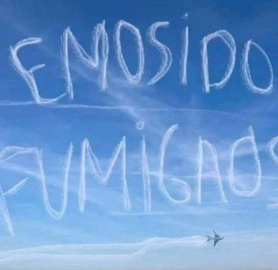 No sé, segons els "milers d'entesos" de la geoenginyeria que corren per aquestes contrades, fa dies que ens estaven "fumigant" perquè no plogués. Alguna cosa falla. Quan toca toca, res més 😉.