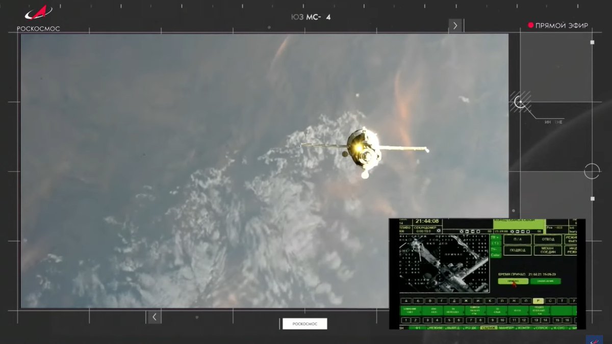 dcordovaok's tweet photo. A las 15:53 ARG (18:53 UTC) la #Soyuzms24 se acopló exitosamente a la Estación Espacial Internacional a través de su puerto #Rassvet la tripulación s eprepara para reunirse con los demás integrantes de la #Expedition69. Aquí los momentos previos al acople. https://t.co/TiOFVCCcQh