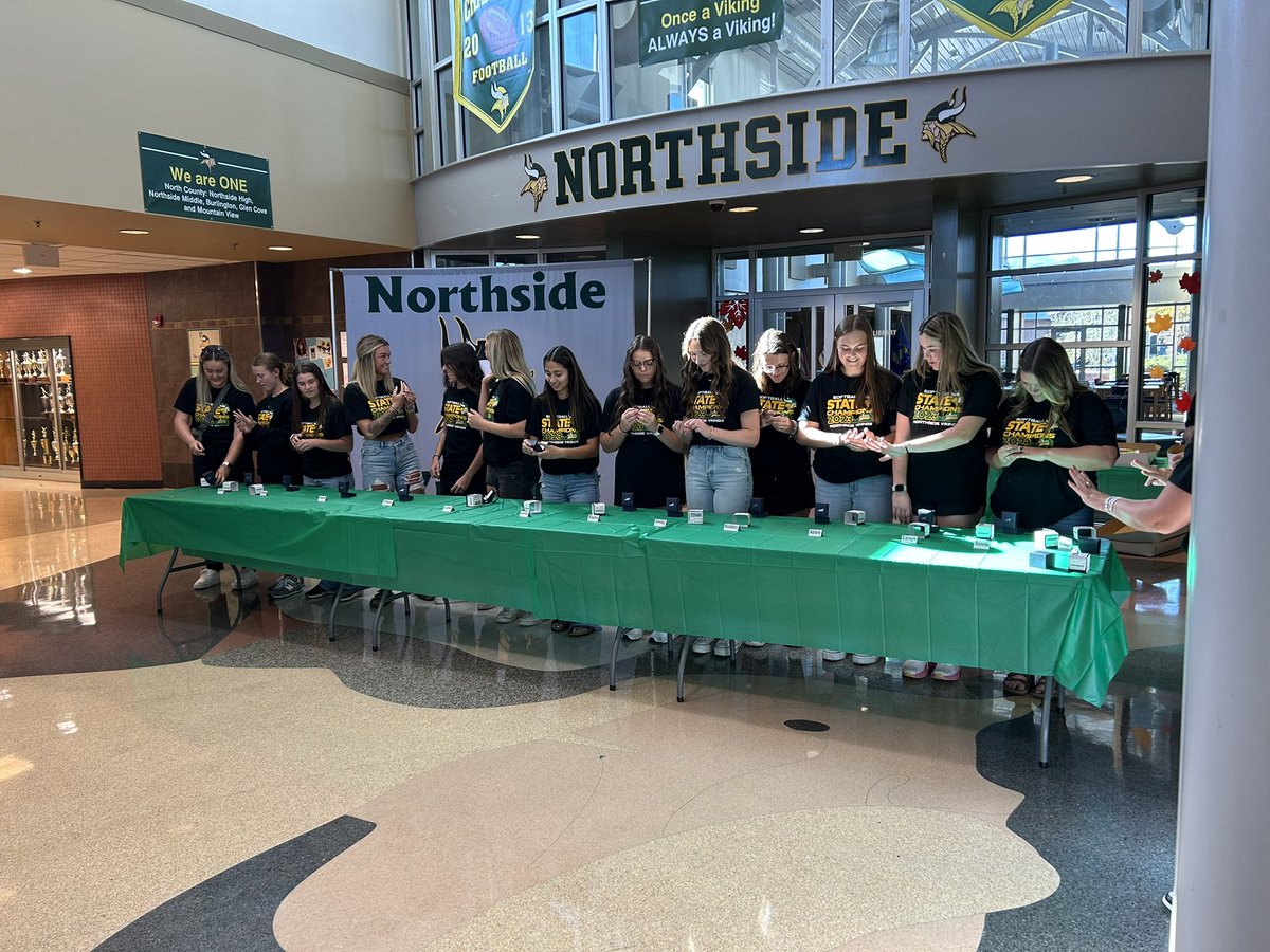 VikingSportsNHS's tweet photo. @nhs_vikingsSB getting their state championship rings! https://t.co/HWV5k8FFog