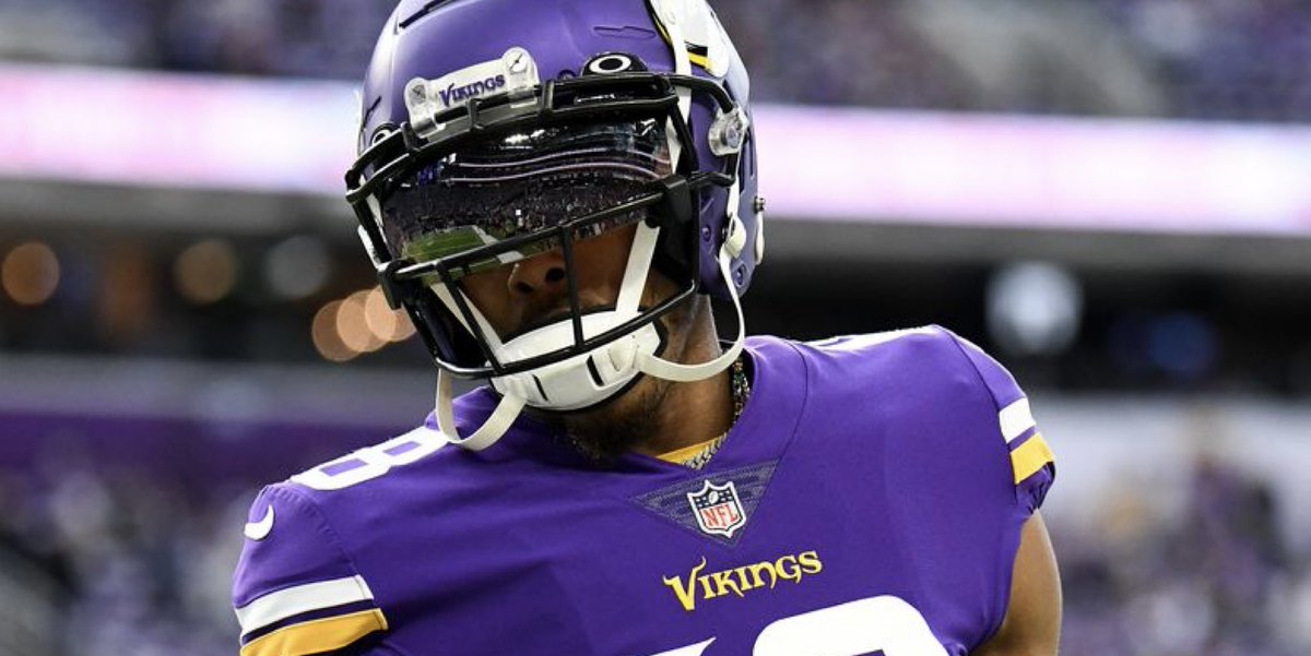 RookieWatxh's tweet photo. Justin Jefferson currently leads all WR’s in NFL history in receiving yards per game at 98.7.

The next WR (Julio Jones) isn’t even within 10 YARDS of Jefferson.

Jefferson has already has more receiving yards than any player in Chicago Bears history.

And is just 643 yards away from having more than any player in Baltimore Ravens history.

Still crazy to think that FOUR receivers were taken ahead of Jefferson, including Jalen Reagor 😳