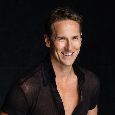 And here's your host, the amazing <a href="/BrendanCole/">Brendan Cole</a>! #BIBAS2023