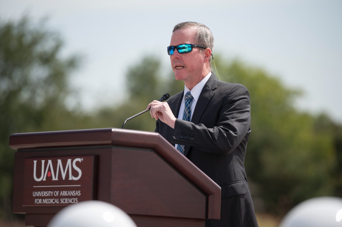 .<a href="/uamshealth/">UAMS Health</a> broke ground today on the new <a href="/UAMSOrtho/">UAMS Health Orthopaedics & Sports Medicine</a> &amp; Sports Performance Center in Springdale! Congrats to Dr. Wes Cox, who will lead the center. And thank you to <a href="/HunterYurachek/">Hunter Yurachek</a> &amp; the <a href="/ArkRazorbacks/">Arkansas Razorbacks 🐗</a> for your partnership!