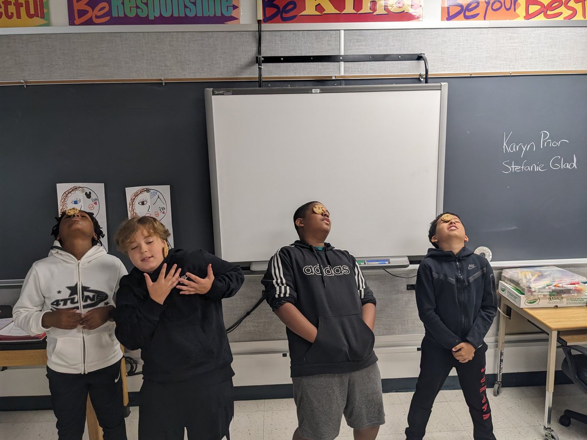 stefanie0124's tweet image. #funfriday today in #AVID @greecearcadiams #cookiechallenge @13KarynP13