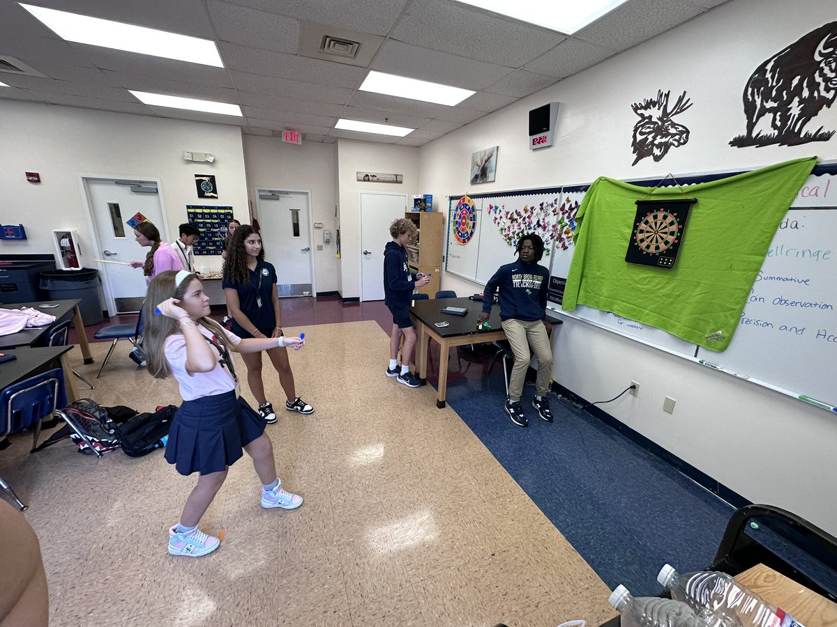 Alisha Hogg 🐬 tweet media