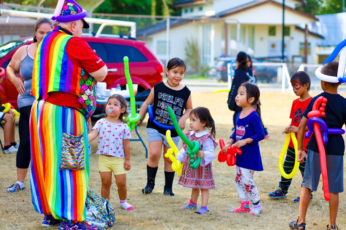TsartlipNation's tweet photo. Thanks to everyone who made it to the Tsartlip back to school event! It was a great success in bringing the community together to celebrate the back to school season 😊🍂 Tag your friends!
#tsartlip #backtoschool https://t.co/3bjG1CfGXv