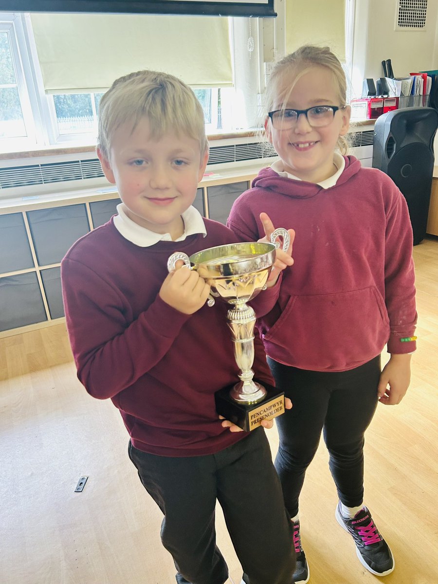 Pencampwyr presenoldeb yr wythnos hon-dosbarth Jac y Jwc a Dosbarth y Castell. Attendance champions! 👏👏👏🏆🏆🏆🎉🎉🎉