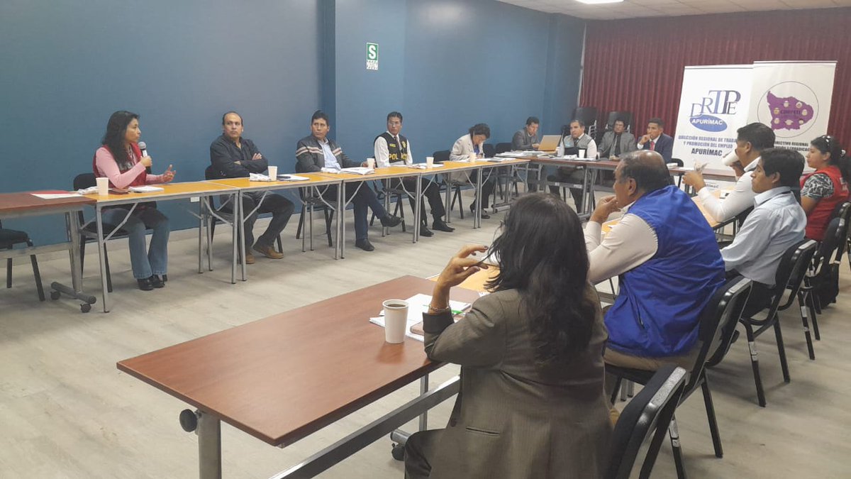SunafilPeru's tweet photo. 📍En #Apurímac, nos unimos a la séptima sesión del Comité Directivo Regional para la Prevención y Erradicación del Trabajo Infantil de Apurímac - #CDRPETI.
✅La #Sunafil comprometida con la prevención y erradicación del #TrabajoInfantil👧🧒 ❌ https://t.co/KPqmkBhWwl