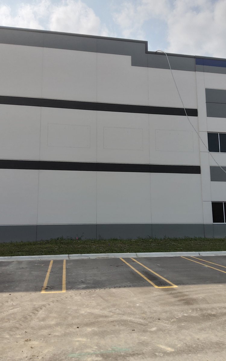 FabconW2E's tweet photo. Our PA crew was recently in Troy, MI, performing some plating, sawcutting, scrap removal, and patching. A new pedestrian door was also added for access. #ThinkFabcon https://t.co/ssV7QosryC