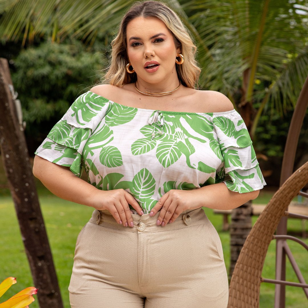 EnfaseOficial's tweet photo. 💃 Aposte na versatilidade com a BLUSA CIGANINHA. Babados nas mangas e um visual que se adapta a qualquer ocasião. Combine com nossa CALÇA CAPRI LINHO LAPELA para um look versátil e chique. #EstiloVersátil #ModaElegante https://t.co/EaJNr1DLqB