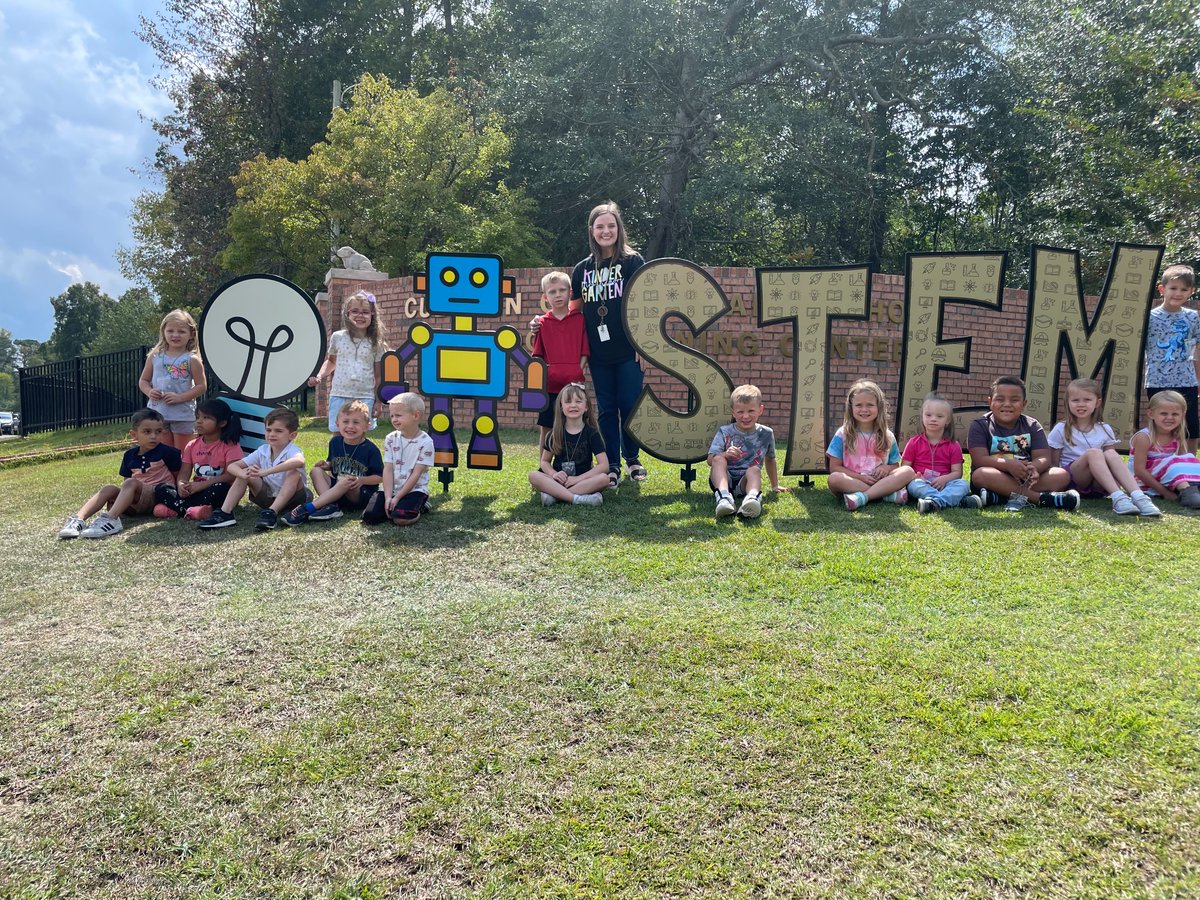 CCPSTigerClass's tweet photo. STEM Day! 🔬⚙️ @STEM_CCPS @cullmanprimary @eshaddix1 https://t.co/vEY7yl6qnR
