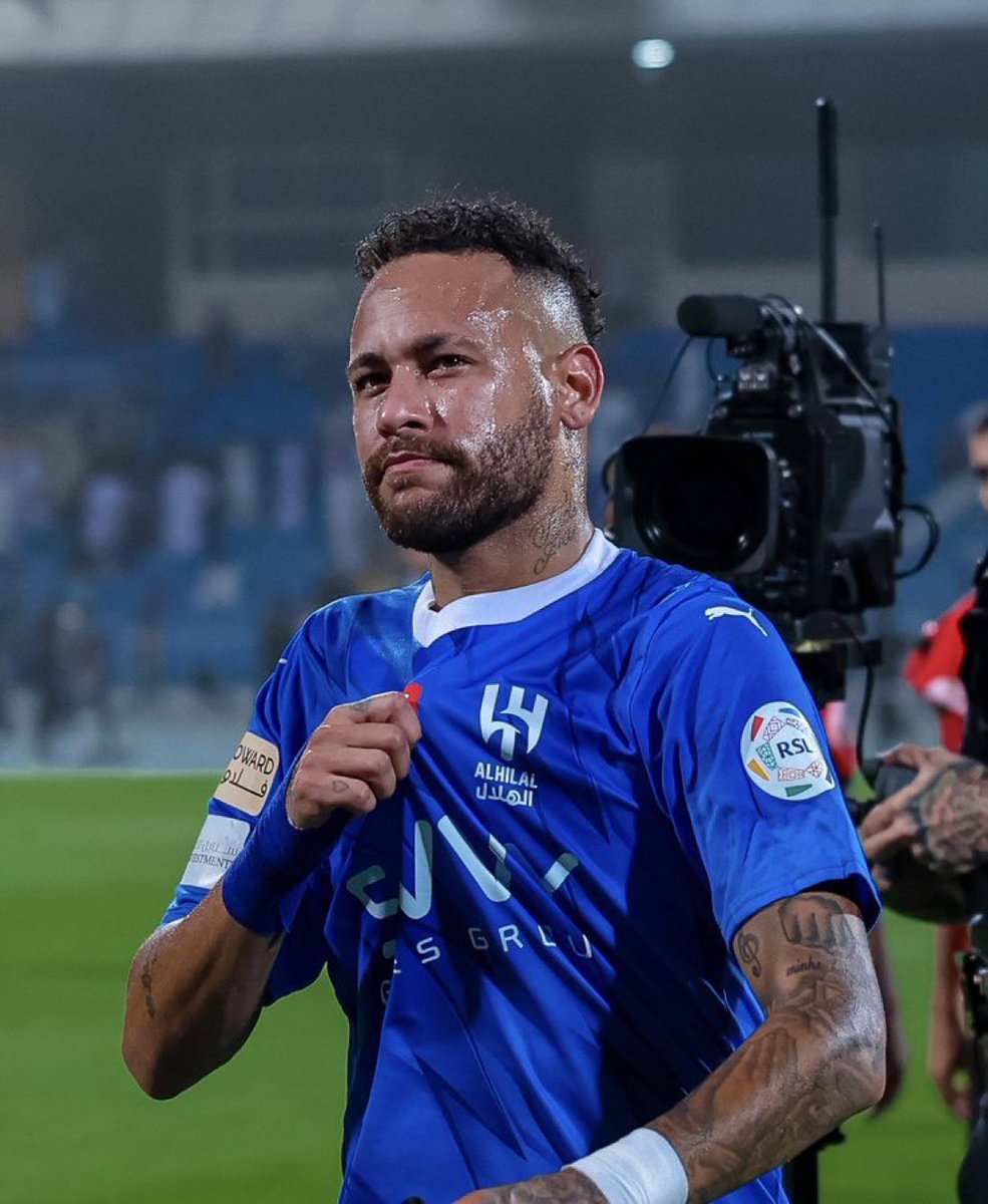 itab0's tweet photo. حقيقة :
صفقة نيمار الى الهلال هي الصفقة الي اثبتت للعالم ان الدوري السعودي طموحه عالي وليس دار للعجزة وللاعبين بنهاية مسيرتهم والقادم افضل بمشيئة الله لدورينا https://t.co/jZoykDoIot