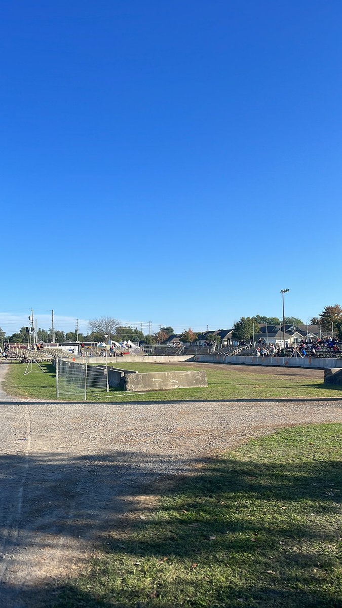Demo derby tonight at 7 , come and enjoy this nice weather 
#Richmondfair