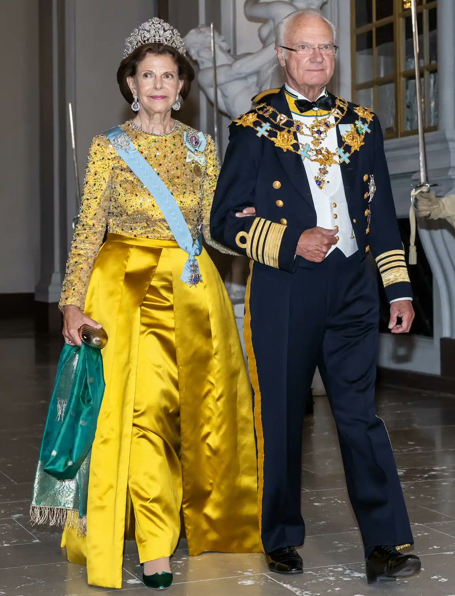 Sweden's King Carl XVI Gustaf celebrated 50 years on the throne by throwing a large party today. He is a firm supporter of Ukraine 🇸🇪