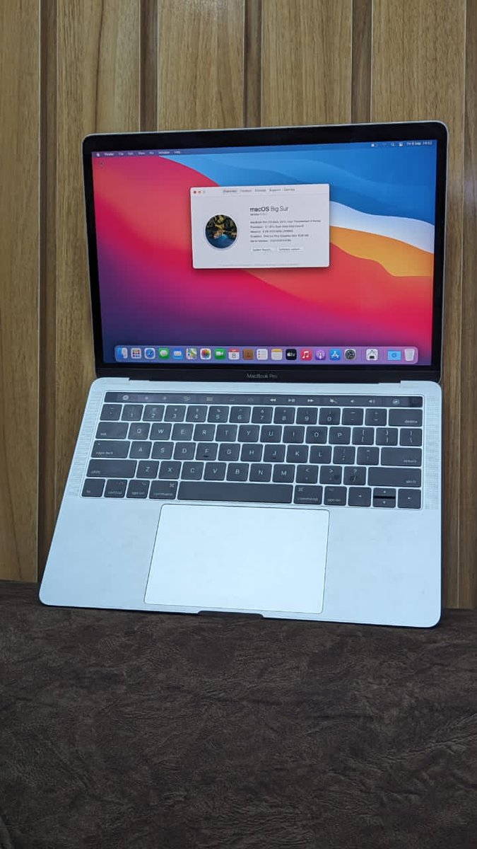 oku_yungx's tweet image. Giving out this 2019 Macbook Pro  to the first person that quotes with zero engagements in 24hrs.
I wish you the best.