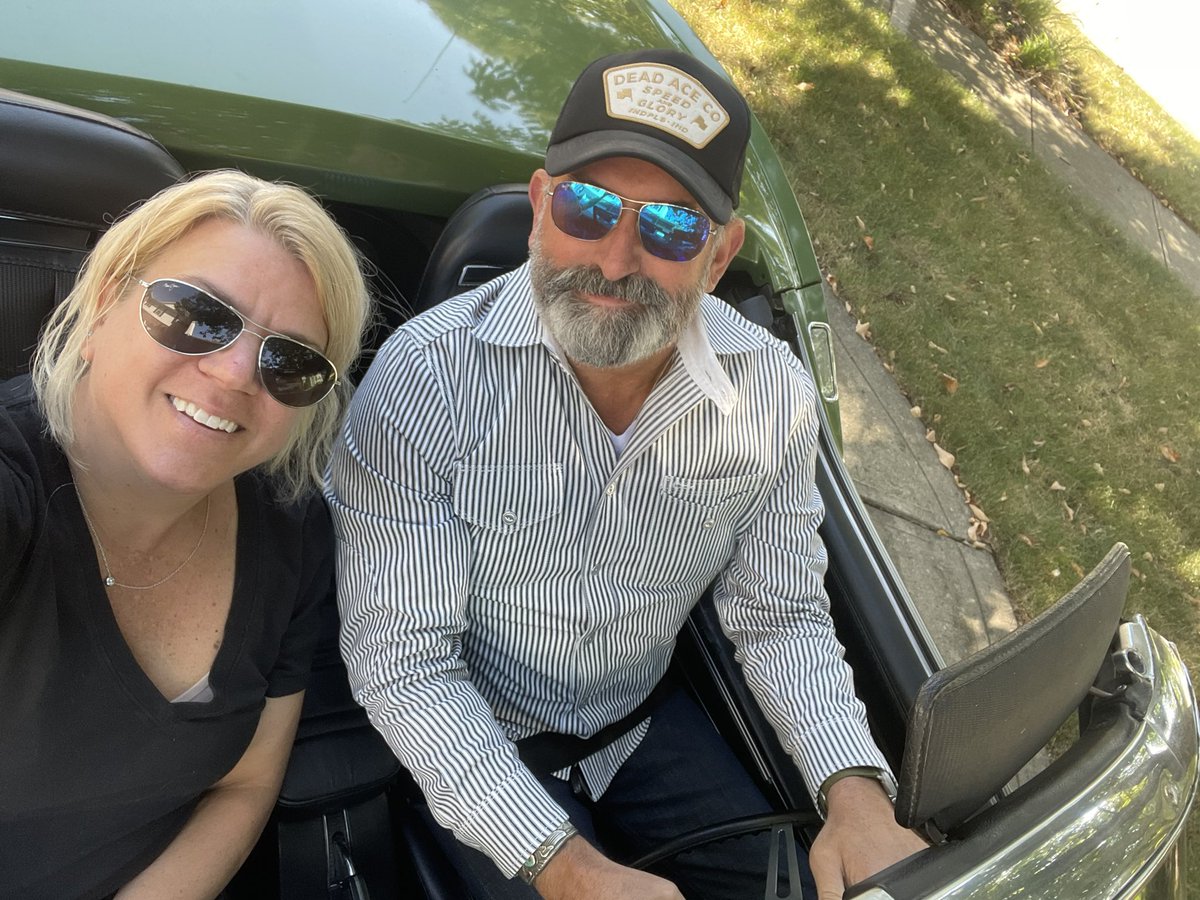 Crobb88's tweet photo. Gorgeous in Indy! Perfect day for a Corvette ride! #1972 #corvette #stingray #stingrayrobb https://t.co/oMV9bcL6rD