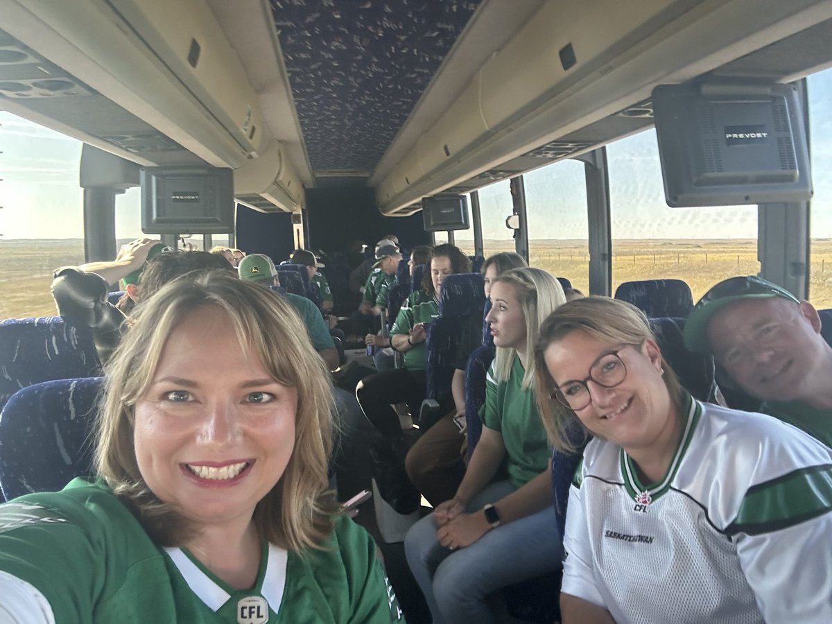 tricky835's tweet photo. A whole Swifty Crüe looking for trouble #RidersLive https://t.co/5hjfpmHEwU